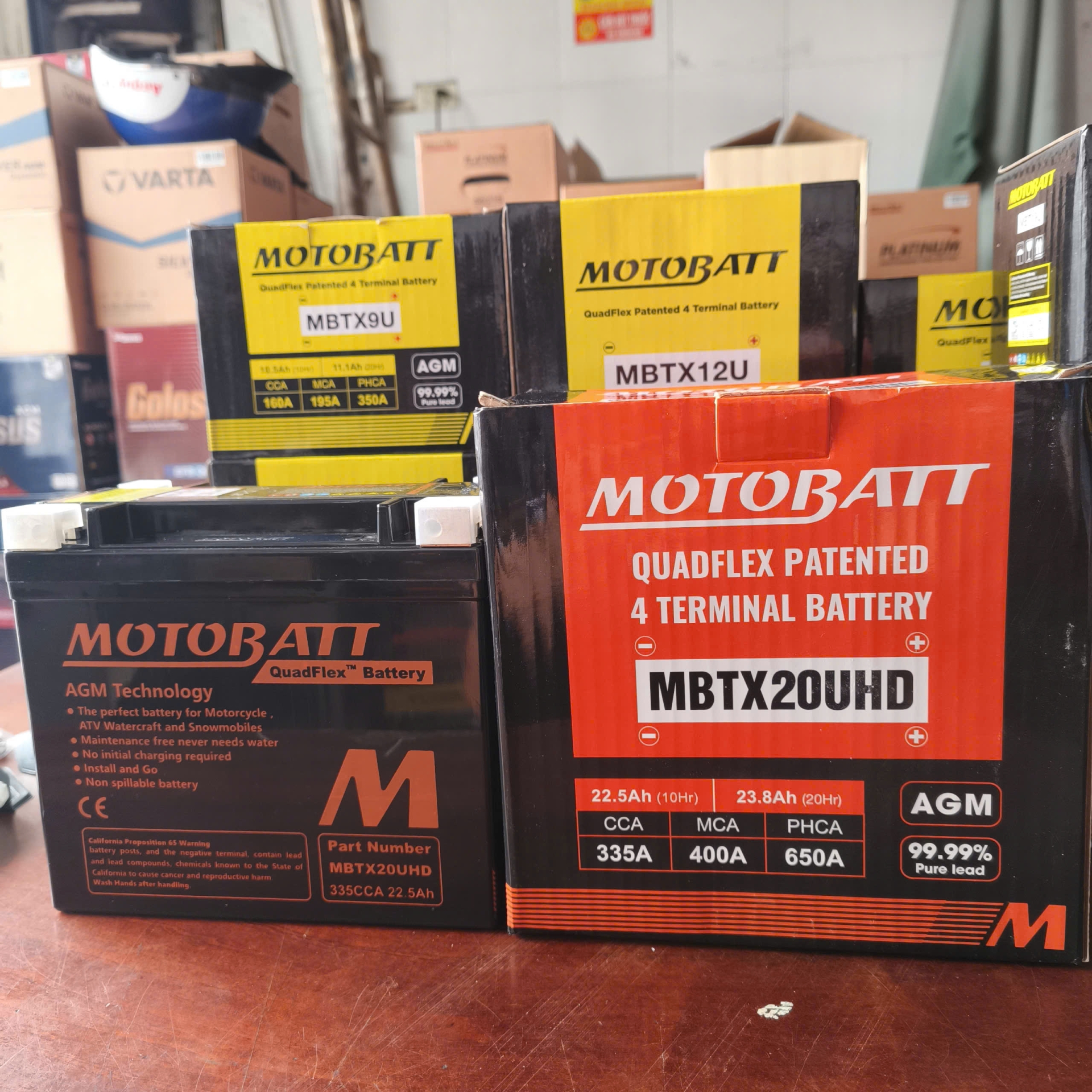 ắc quy motobatt ch&iacute;nh h&atilde;ng